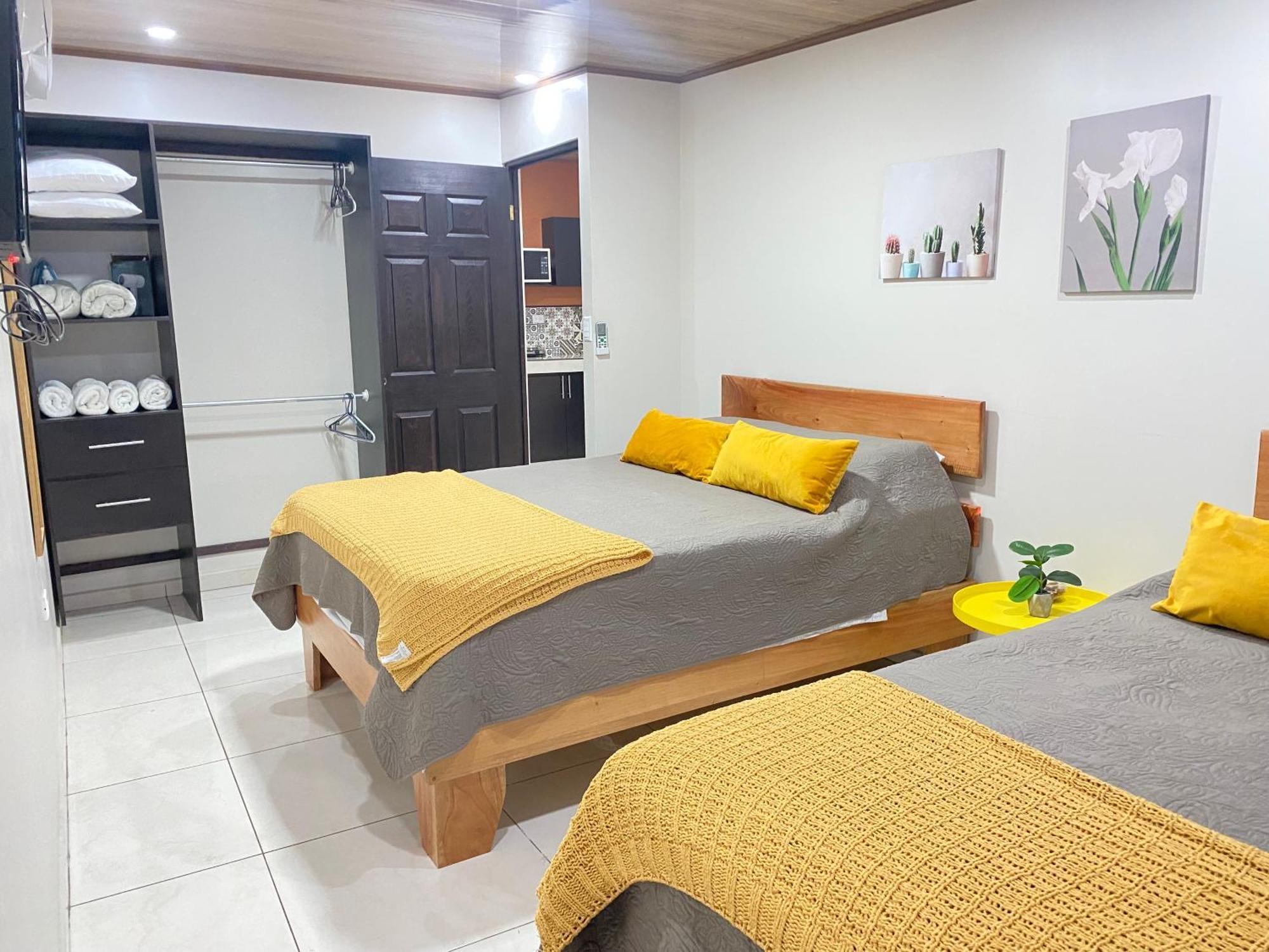 Apartment H Gonzalez. Wifi A/c Free Parking San Rafael (Alajuela)